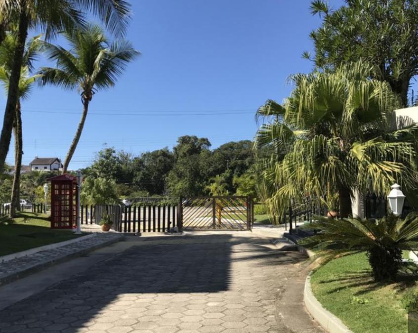 Ubatuba Apto. Wembley Tenis Appartement Buitenkant foto