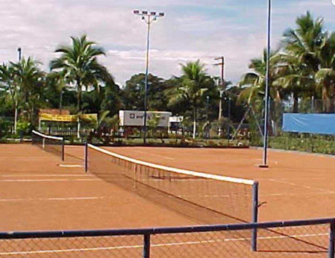 Ubatuba Apto. Wembley Tenis Appartement Buitenkant foto